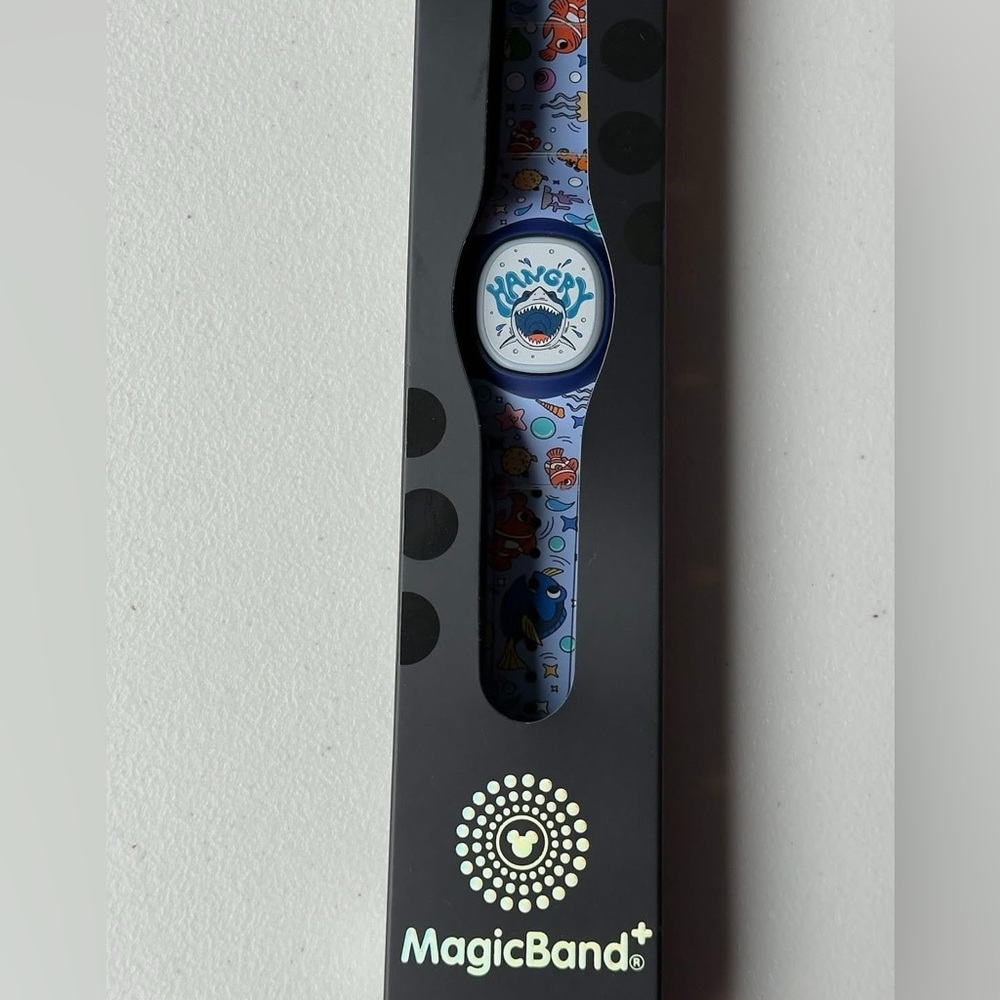 Disney parks Magic Band+ Finding Nemo